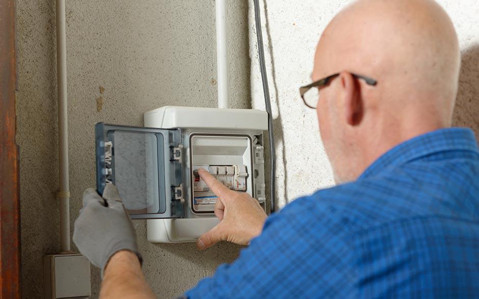 ouvrier électricien Noisiel